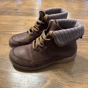 Chaco Brown Ankle Boots with Gray Knit Cuff